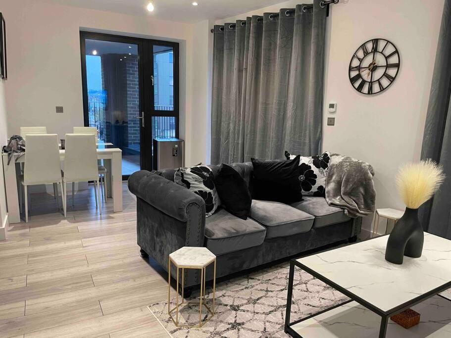 Stylish And Cosy 2 Bedroom Flat In Croydon kerület Kültér fotó