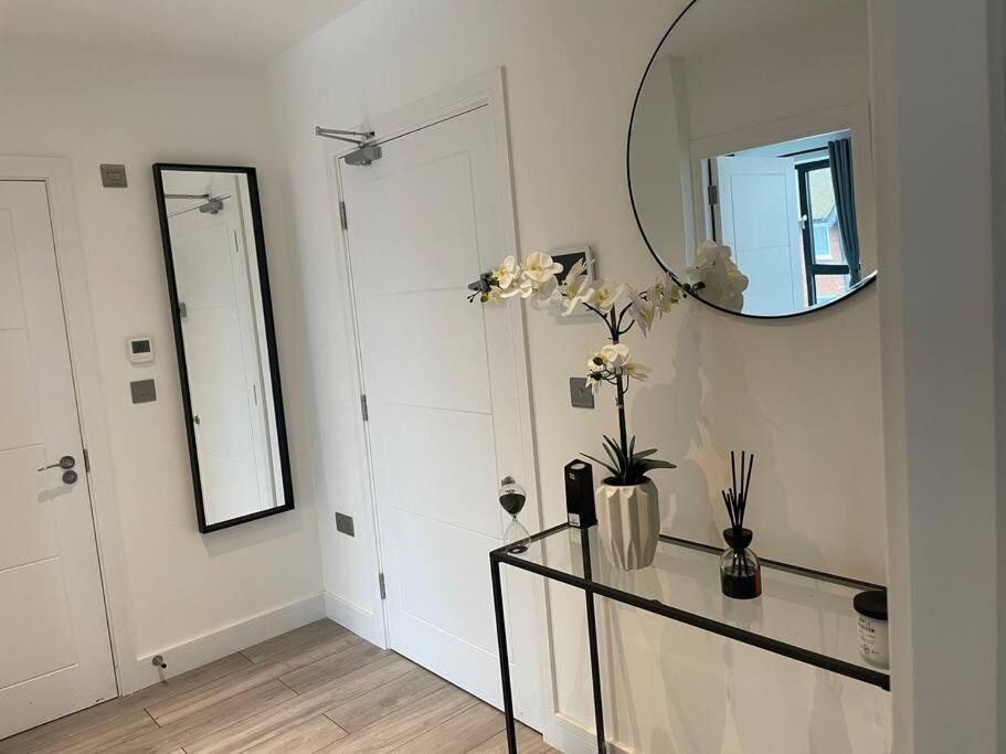 Stylish And Cosy 2 Bedroom Flat In Croydon kerület Kültér fotó