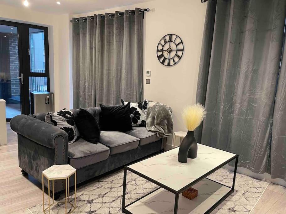 Stylish And Cosy 2 Bedroom Flat In Croydon kerület Kültér fotó